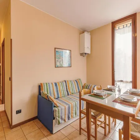 Lägenhet Easy Peschiera 4 *